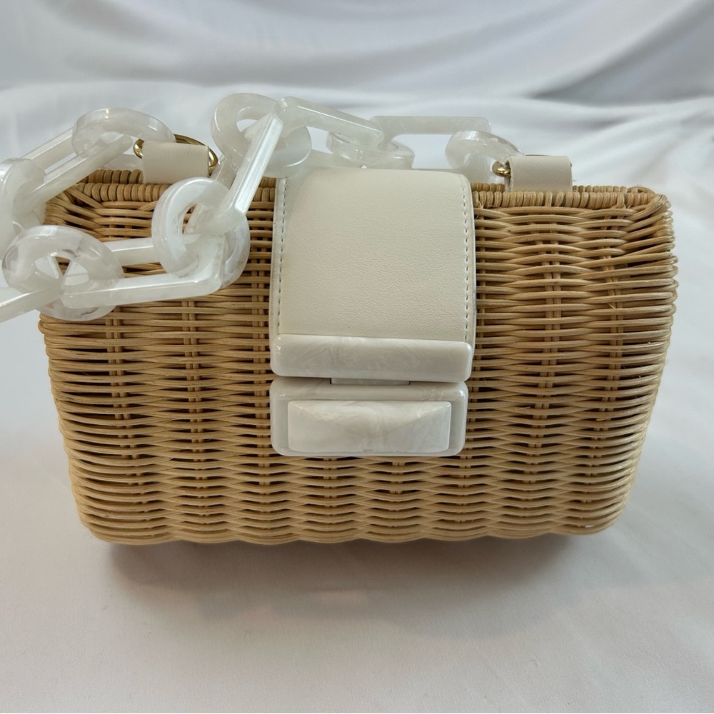 BTB Los Angeles Wicker Basket Bag Chunky Acrylic Chain Summer Purse - Picture 2 of 5
